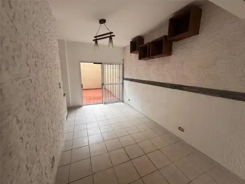 DEPARTAMENTO 3 AMBIENTES - REMEDIOS DE ESCALADA, GRAN BS. AS. SUR