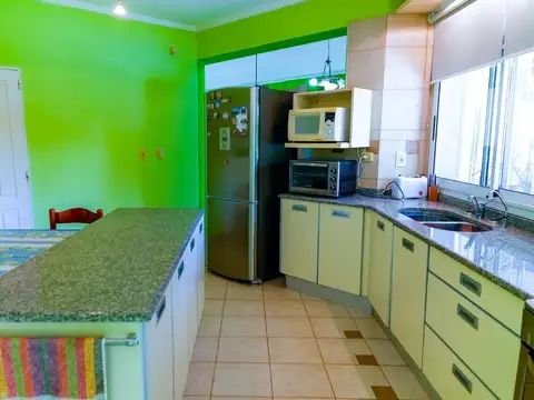 Hermosa gran casa con pileta en zona norte, Paraná