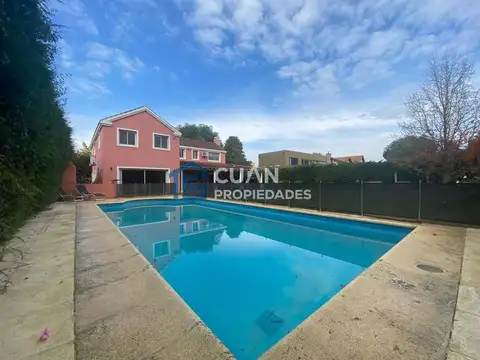 Casa en Venta de 4 dormitorios