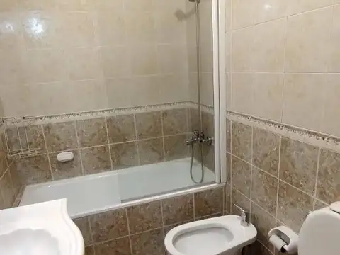 VENTA - EXCELENTE Y AMPLIO DEPTO 3 AMB, BANFIELD