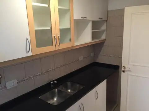 Departamento en Alquiler en Martínez, $ 700.000