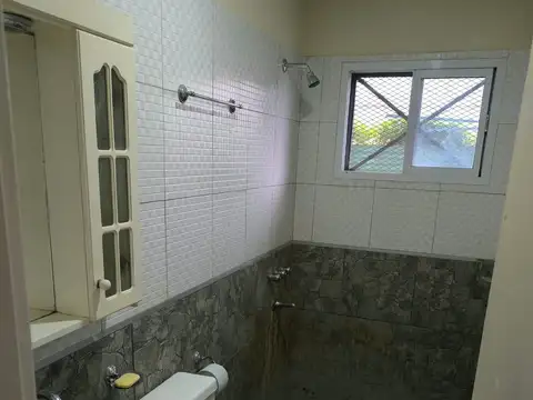 Alquila Casa 3 Ambientes. El Pato - Berazategui