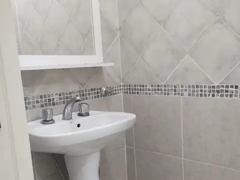 Depto Tipo Casa en Alquiler de 2 dormitorios