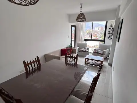 Departamento en venta de 3 dormitorios c/ cochera en el Centro de Salta Capital