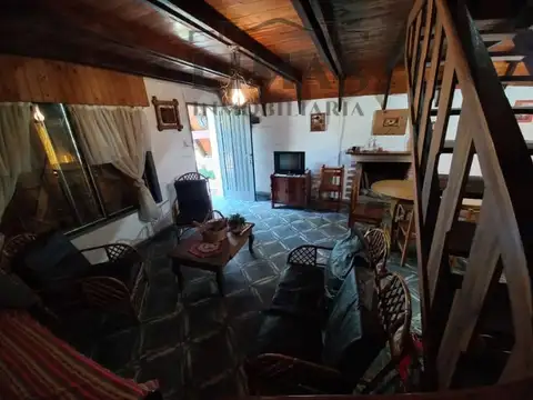 Casa 6 ambientes con 2 baños