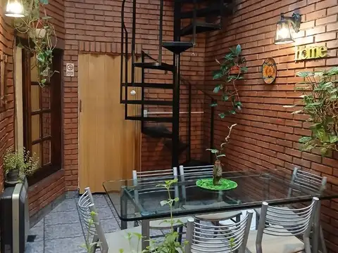 Casa en Venta en Versalles, USD 220.000