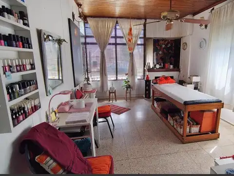 Casa 5 ambientes con 1 baño