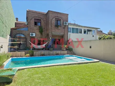 VENTA CASA  5 AMBIENTES  ITUZAINGO NORTE