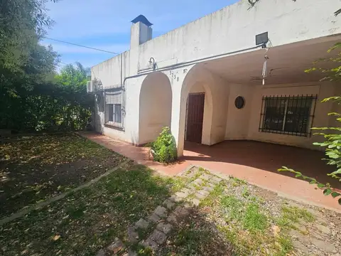 Venta casa 3 amb pileta parrilla Tortuguitas