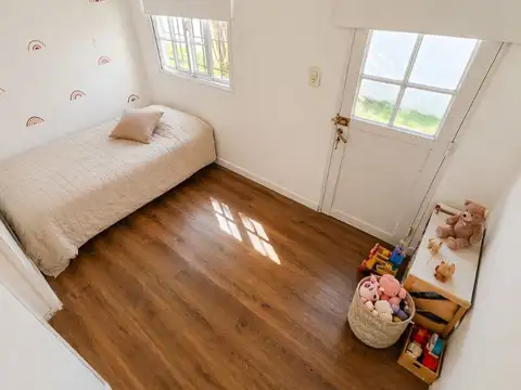 Casa 5 ambientes con 2 baños