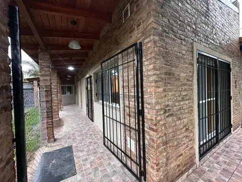 Depto Tipo Casa en Alquiler de 3 ambientes
