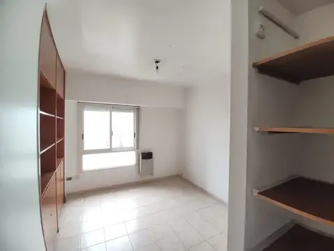 Oficina 2 ambientes con 1 baño