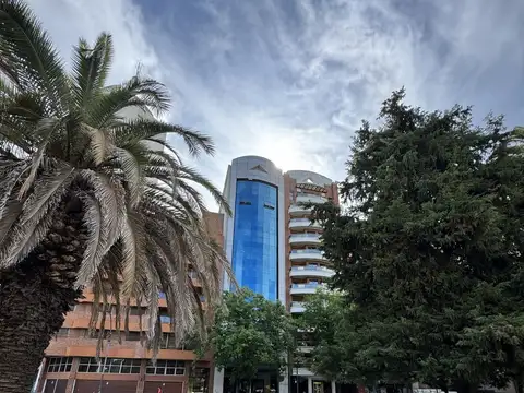 Plaza Paso e/ av 13 y av 44 100