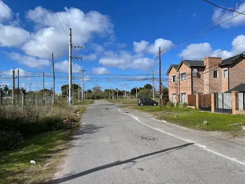 Terreno en Venta en Manuel B Gonnet, USD 48.000