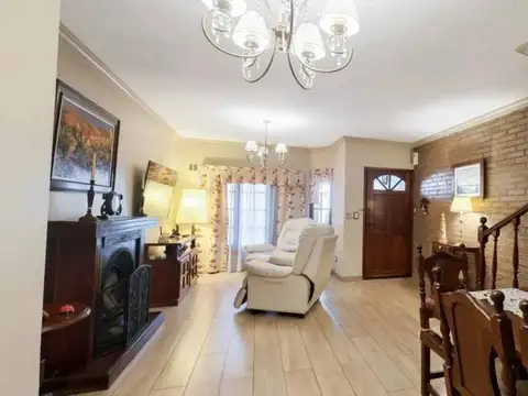 Oportunidad! valor m2 u$s 1413  Venta PH 6 amb Barracas