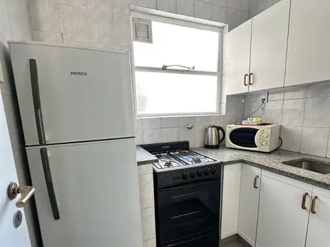 Alquiler Temporario en Monserrat. Departamento de 2 Ambientes, Todo luz. 3 PAX