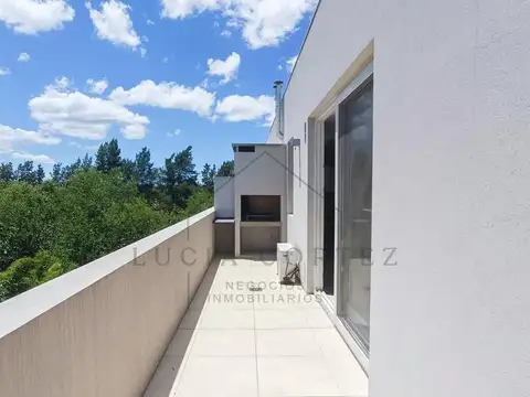 Departamento en Tigre Villa Los Remeros monoambiente con cochera cubierta balcón y parrilla propia