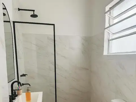 Departamento en Venta en Olivos Vias/Rio, USD 129.000