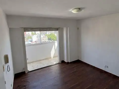 Av. Independencia 2420 , Piso 10