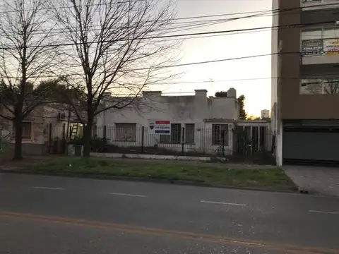 Avenida Espora 1200
