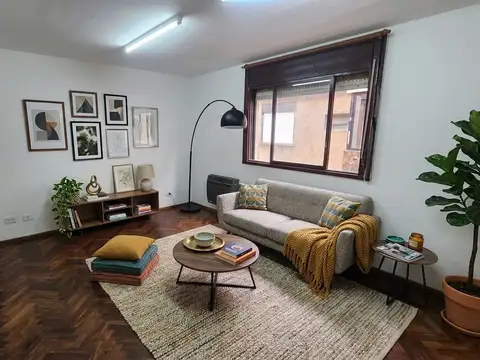 Semipiso de 2 Dorm. Luminoso de 50 m² a metros de Pellegrini