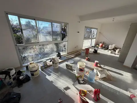 PH a estrenar  con cochera ,jardín y terraza
