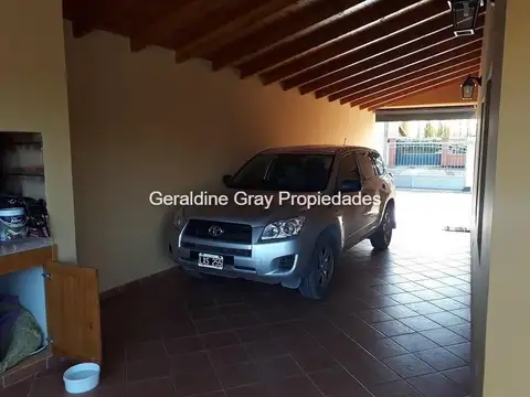 Casa en Venta en Plottier, USD 395.000