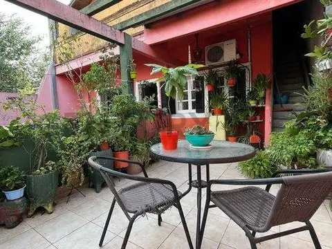 Pasaje 22 5100, Piso 0