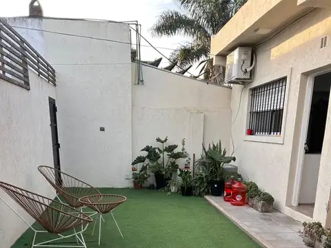 Venta PH 3 Ambientes con Patio Apto Crédito en Berazategui