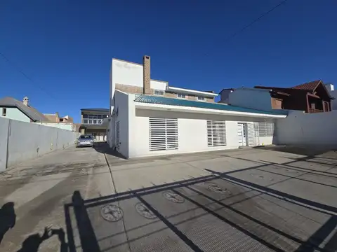 Teniente General Pablo Ricchieri 100