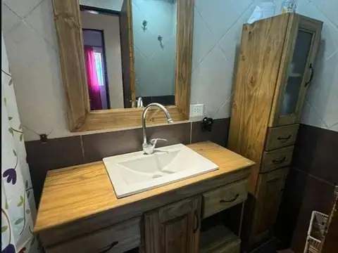 Casa 3 ambientes con 1 baño