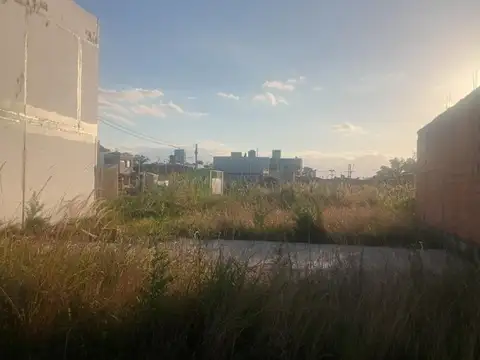 VENTA DE LOTE EN ECOPUEBLO ALVEAR 