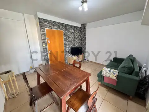 Departamento en Venta en Parque Chacabuco, USD 80.000