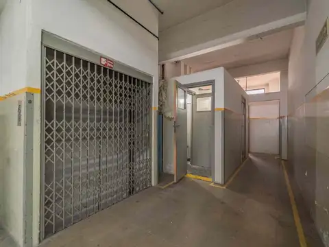 Deposito en VENTA V del Parque 580 m2 2 plantas