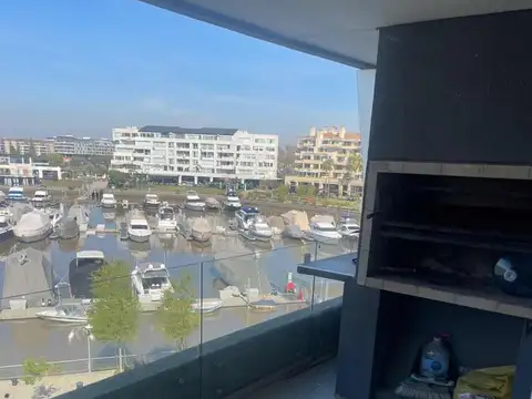 Avenida De La Riviera