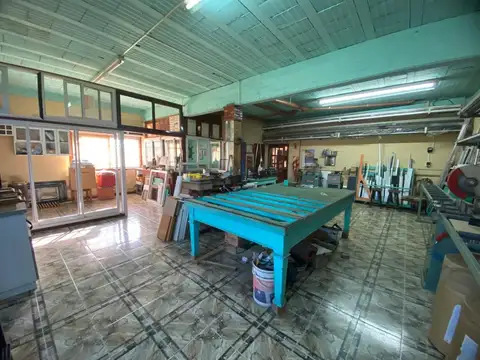 Local en Venta en La Lonja, USD 500.000