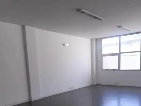 Oficina en Alquiler en Ramos Mejía, $ 1.800.000