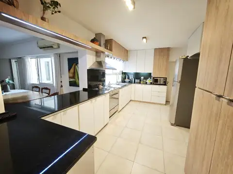 Huergo 200, Piso 2