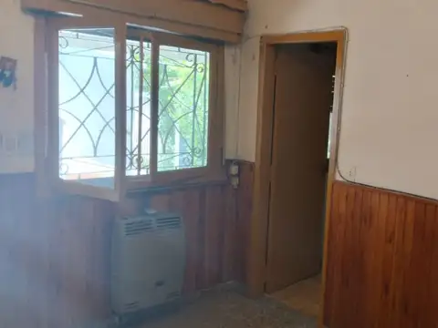 Depto Tipo Casa en Venta 40 años