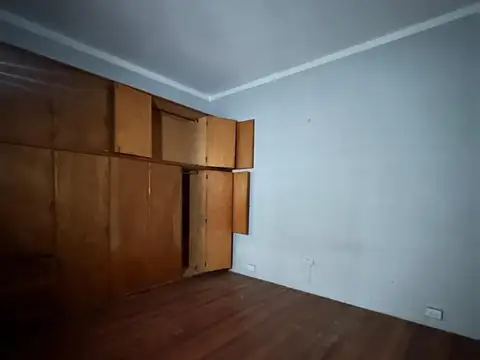 Depto Tipo Casa 5 ambientes con 2 baños