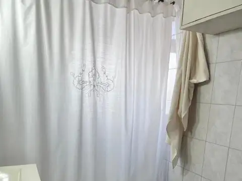 Vende depto 4 Amb 3 dormitorios 2 baños, en Saavedra