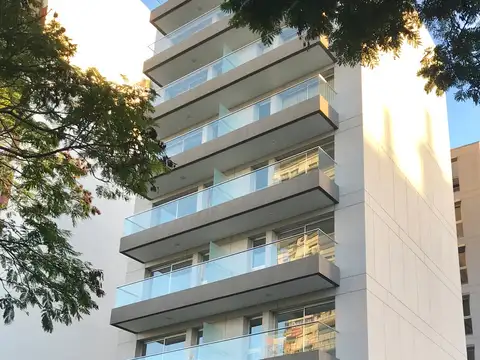 Olivos, Excelente y Moderno depto de 2 amb con cochera cubierta. Muy luminoso. Detalles de calidad.
