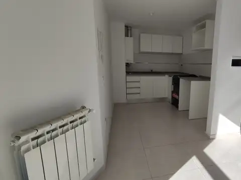 Domingo F Sarmiento 1300, Piso 1