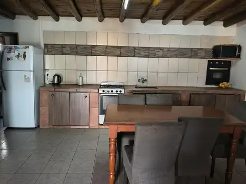 Casa en Venta con 3 cocheras