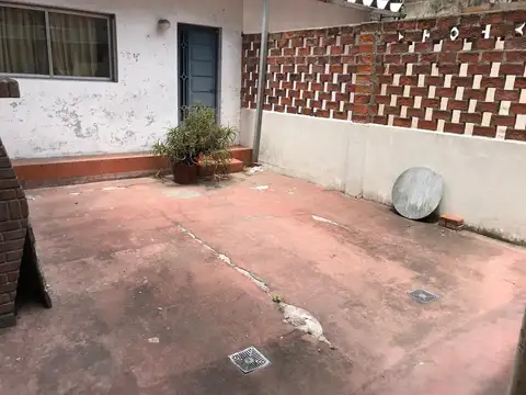 Galpon en Alquiler 33  mts Fondo