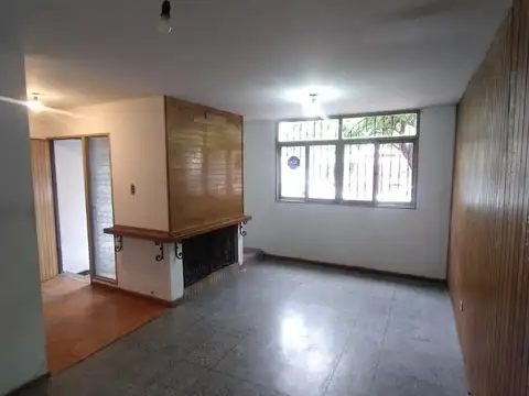 Sarmiento 1427,PB. Godoy Cruz