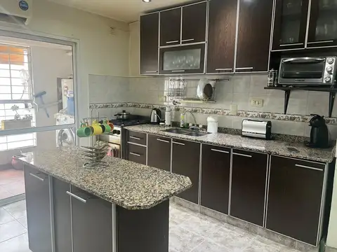 PISO UNICO EN AV. LOPE DE VEGA. USO PROFESIONAL Y/O VIVIENDA