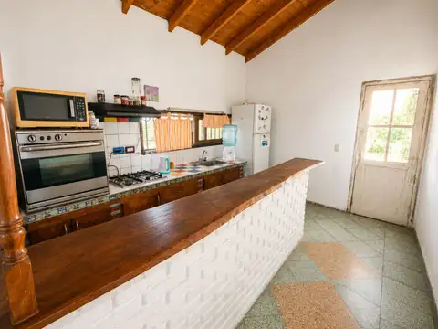 Casa 5 ambientes con 1 baño