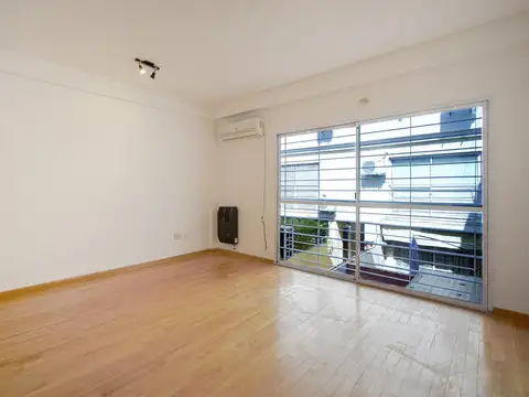 Depto Tipo Casa en Venta de 2 ambientes