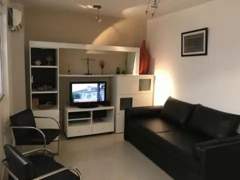 Soldado de la Independencia e/ Zabala y Virrey Loreto